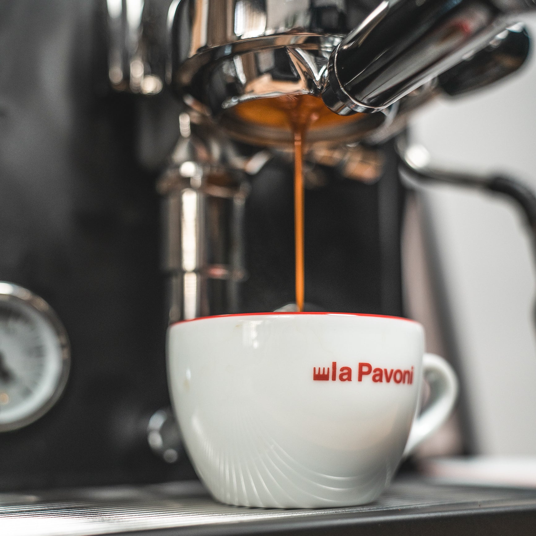 La Pavoni Cellini Evolution Black – poluprofesionalni espresso aparat