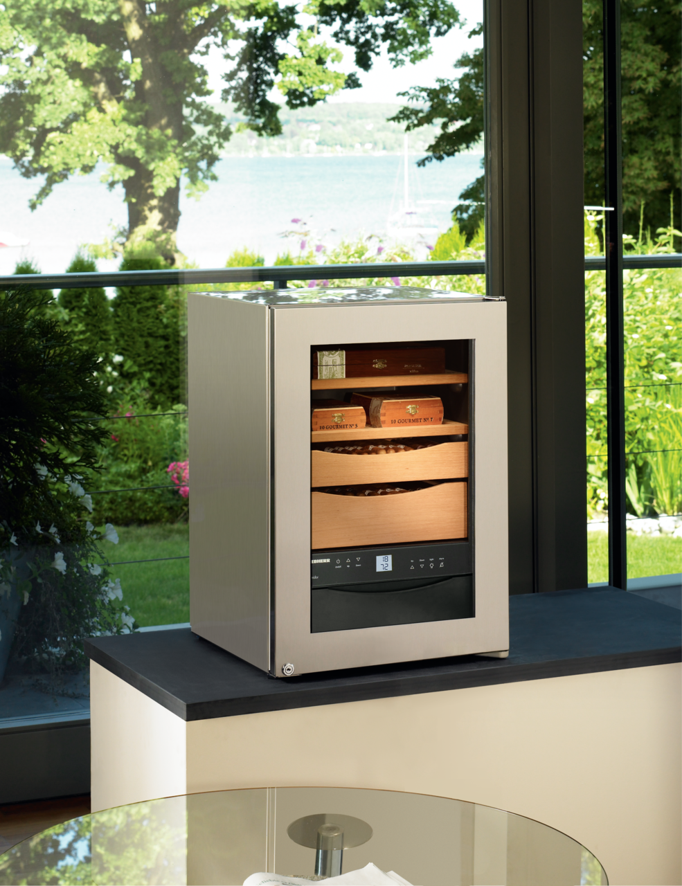 LIEBHERR ZKes 453 humidor za cigare